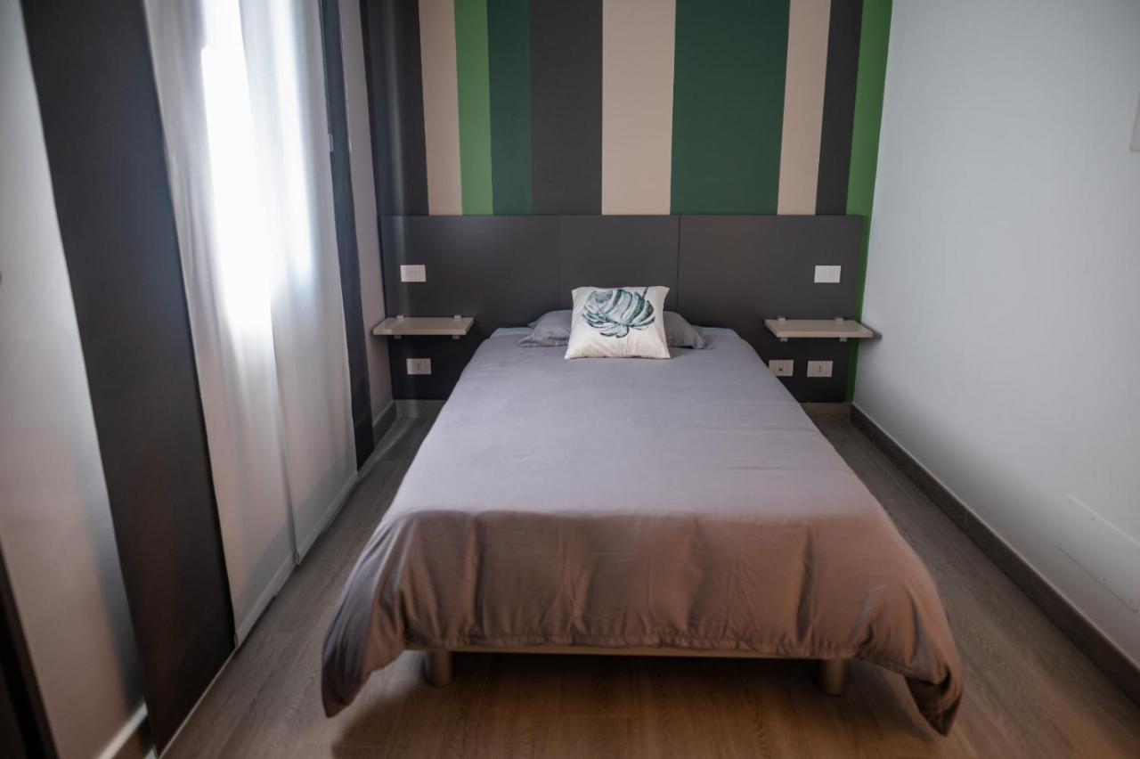 Grey House Guest House Luxury Latina Buitenkant foto
